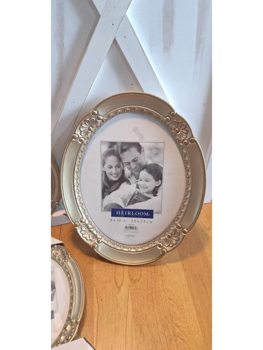 VTG Decorel Heirloom 4 Oval Picture Frames 8X10/5X7 Velvet Backing Hang or Stand